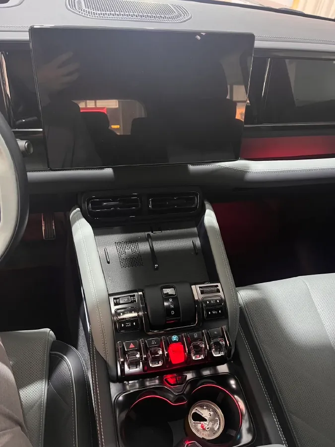 2023 FangChengBao Bao 5 1.5T 194HP L4 E-CVT PHEV 31.8KWH,autocango,china used car exporter,china ev exporter,chinese used car exporter,chinese used ev exporter