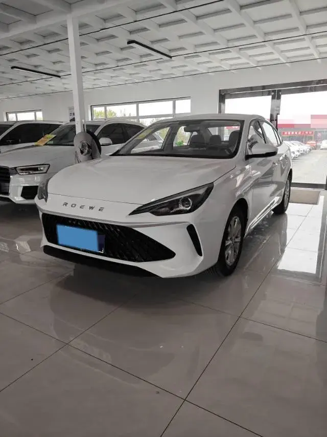2023 ROEWE I5 view 1