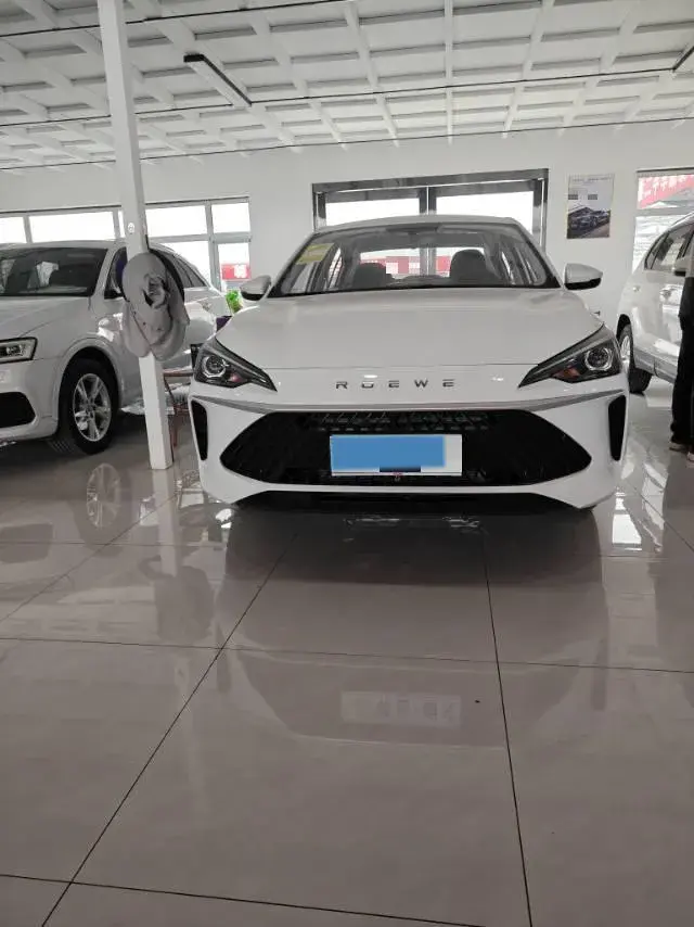 2023 ROEWE I5 thumbnail 2