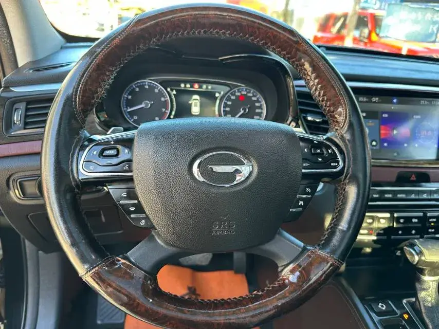 2017 GAC TRUMPCHI thumbnail 4