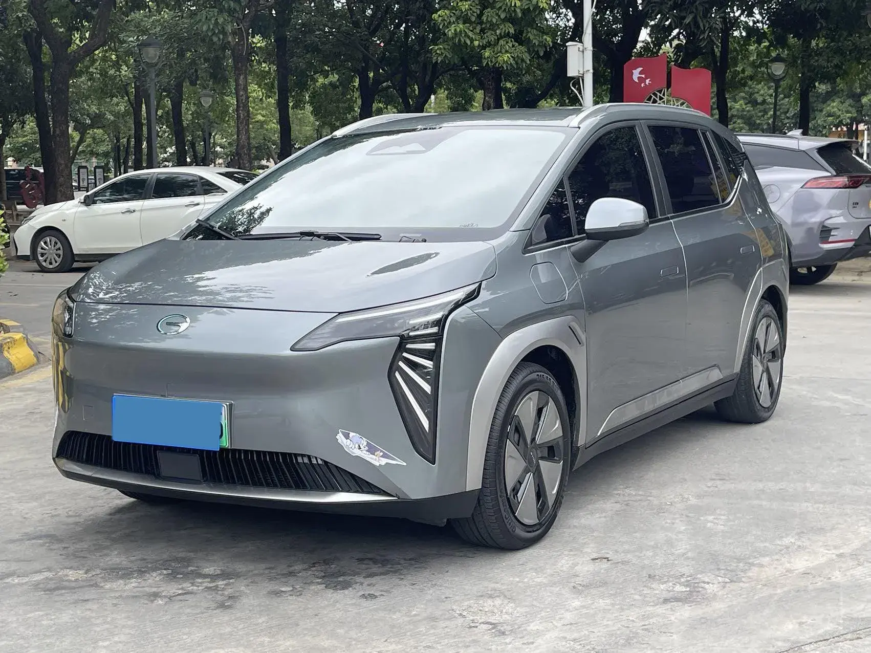 2023 AION Y view 1