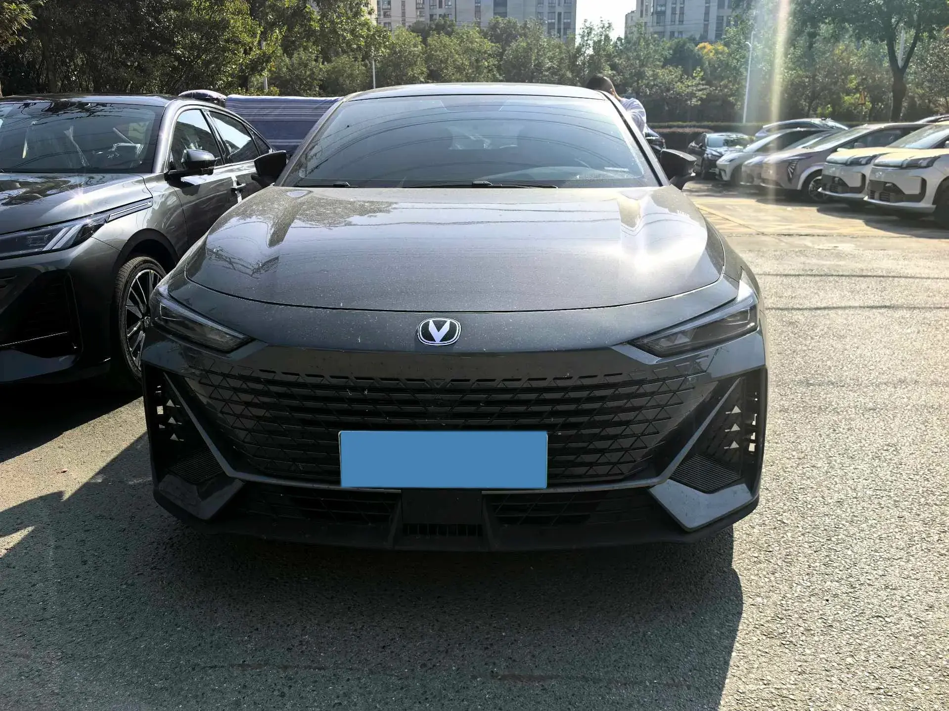 2023 CHANGAN UNI-V thumbnail 2