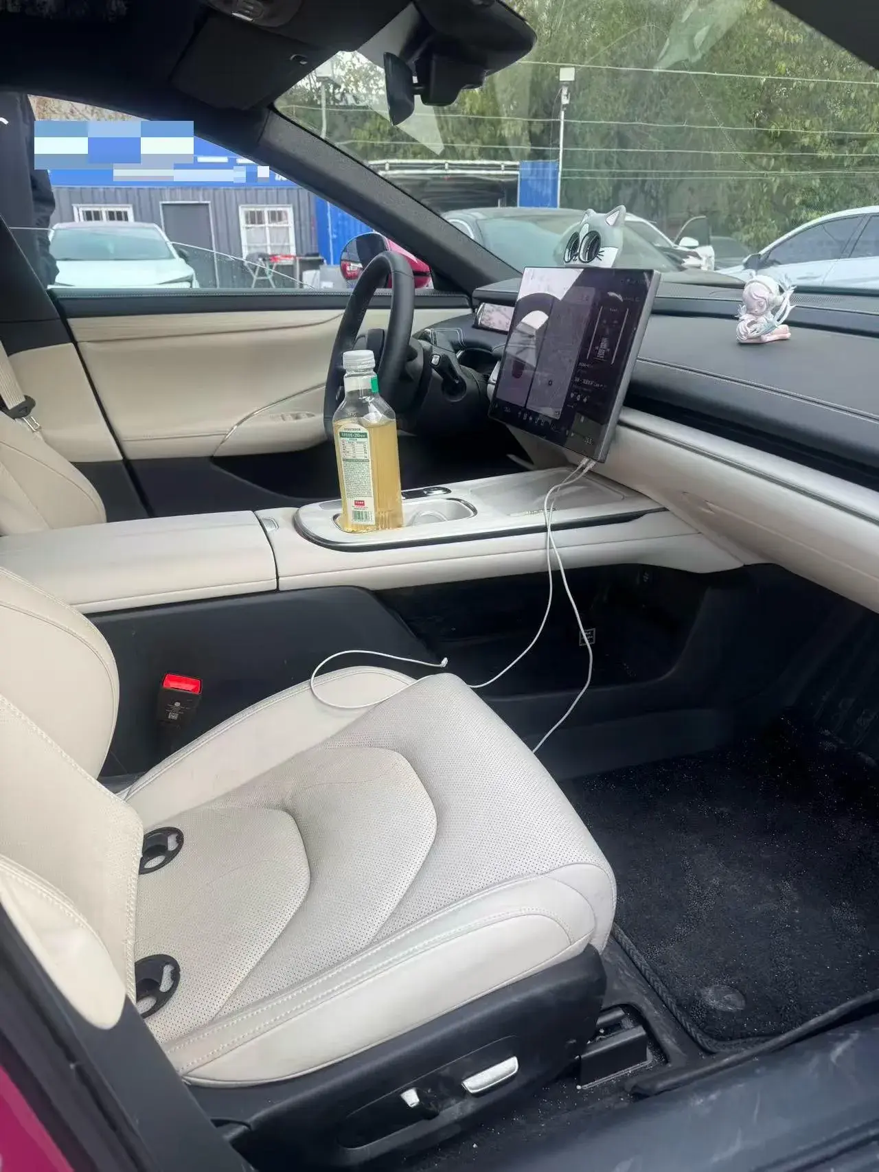 2024 MI SU7 thumbnail 4