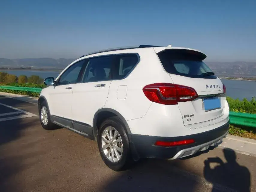 2018 HAVAL H6 thumbnail 3