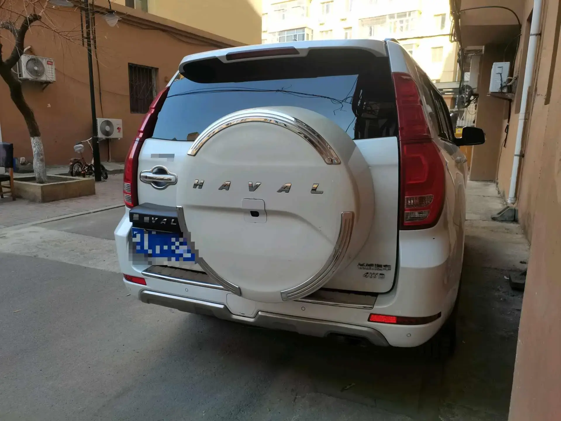 2017 HAVAL H9 thumbnail 4