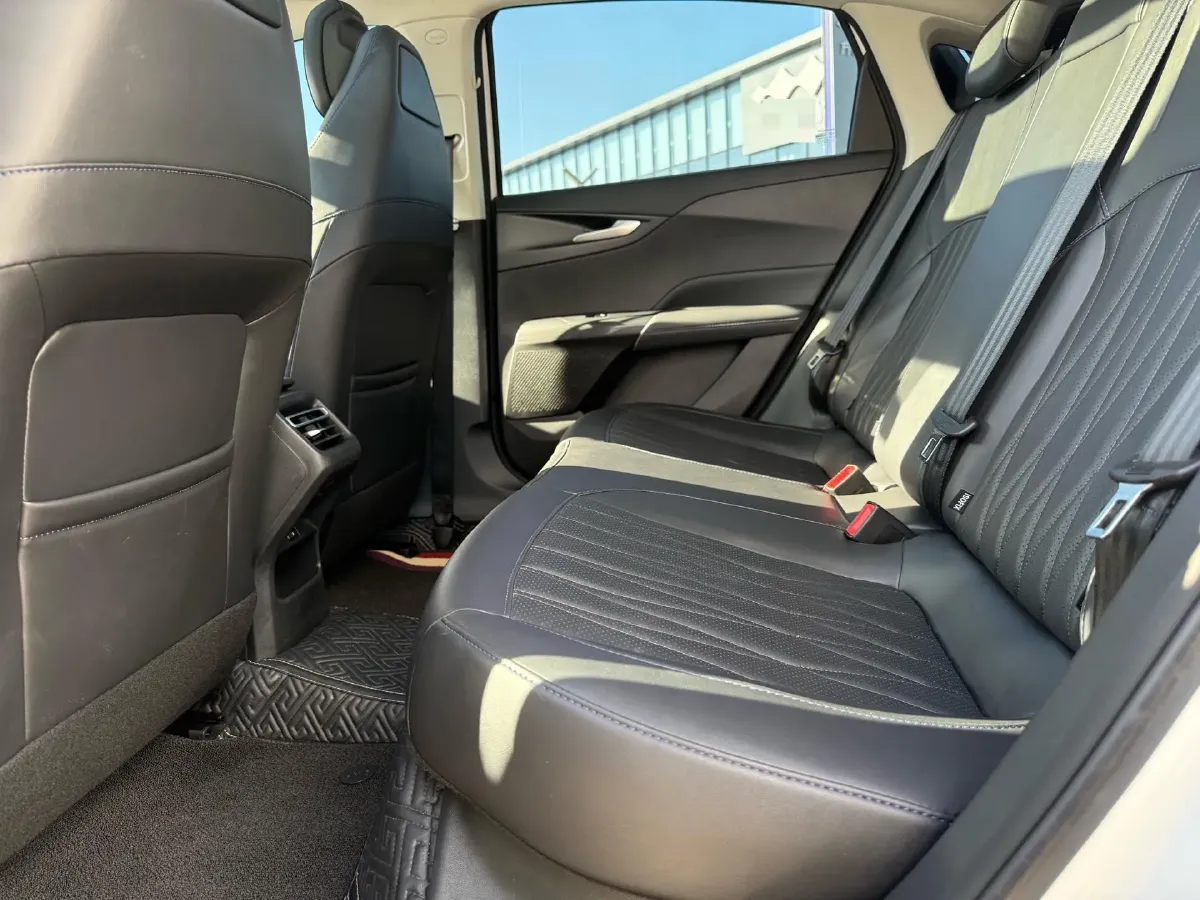 2023 ChangAn Lamore 1.5T 170HP L4 7DCT,autocango,china used car exporter,china ev exporter,chinese used car exporter,chinese used ev exporter