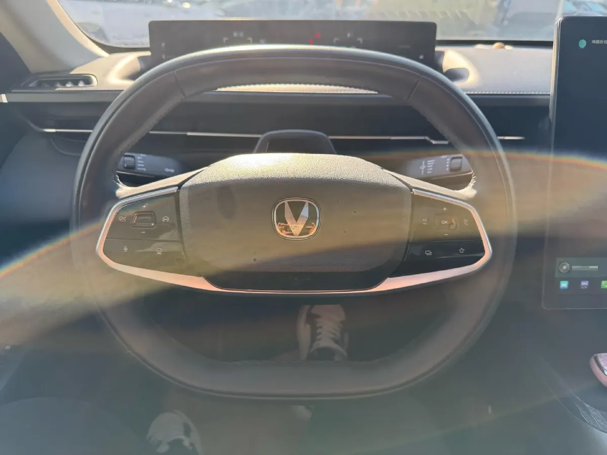 2023 ChangAn Lamore 1.5T 170HP L4 7DCT,autocango,china used car exporter,china ev exporter,chinese used car exporter,chinese used ev exporter