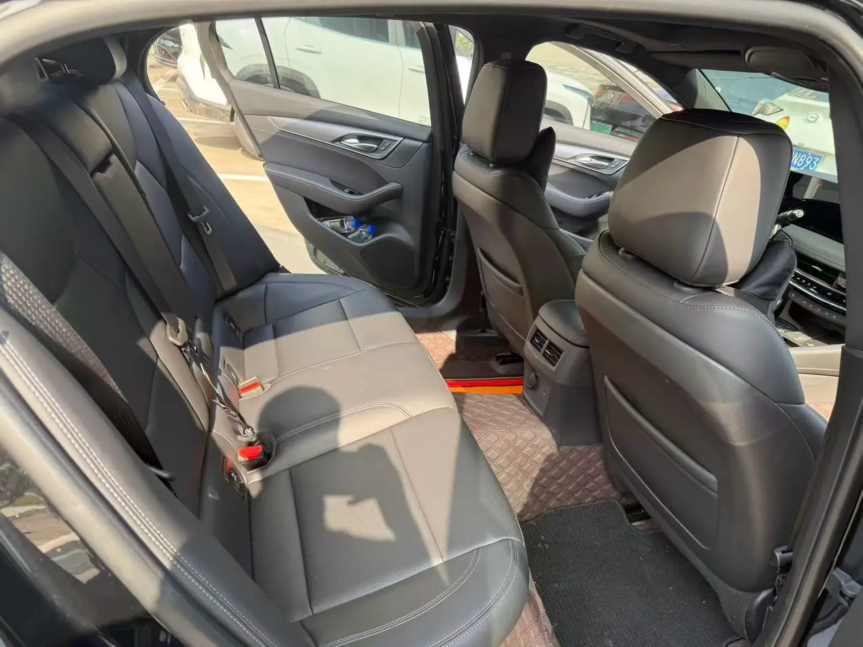 2025 CADILLAC CT5 thumbnail 3