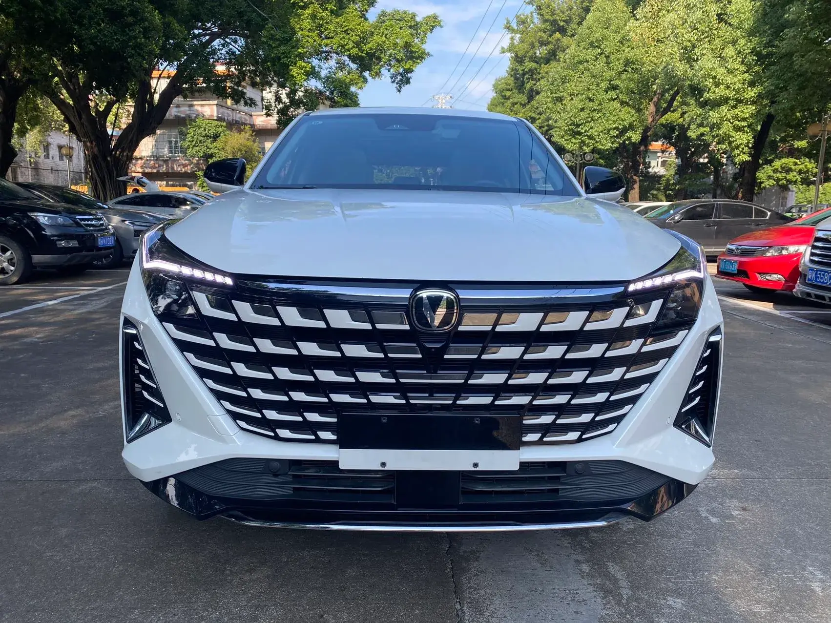 2024 CHANGAN UNI-Z thumbnail 3