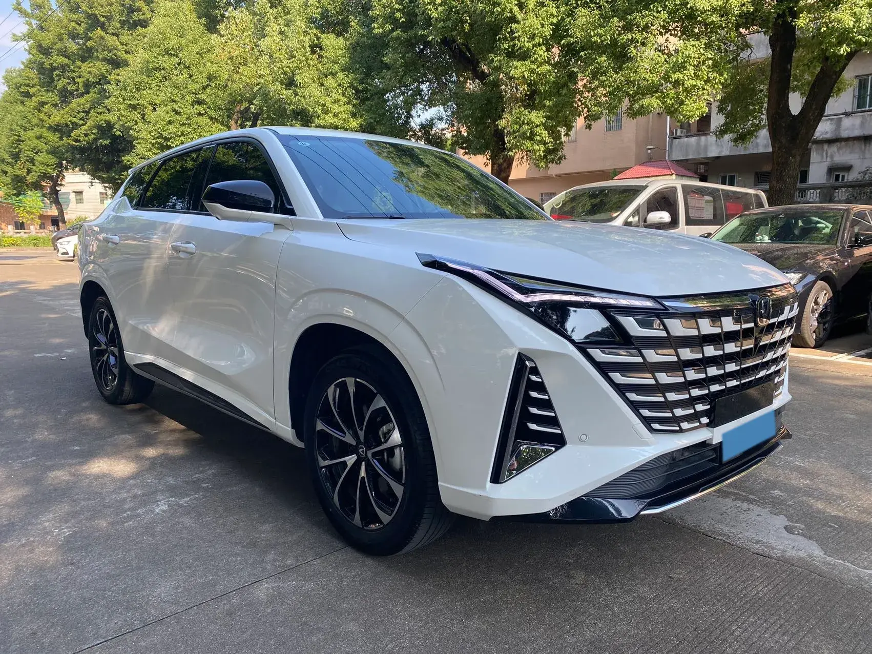 2024 CHANGAN UNI-Z thumbnail 4