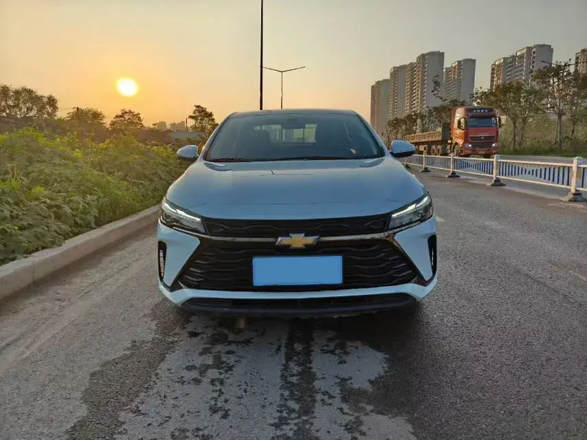 2023 CHEVROLET MONZA thumbnail 3