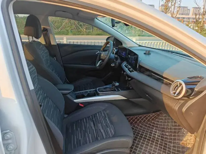 2023 CHEVROLET MONZA thumbnail 4