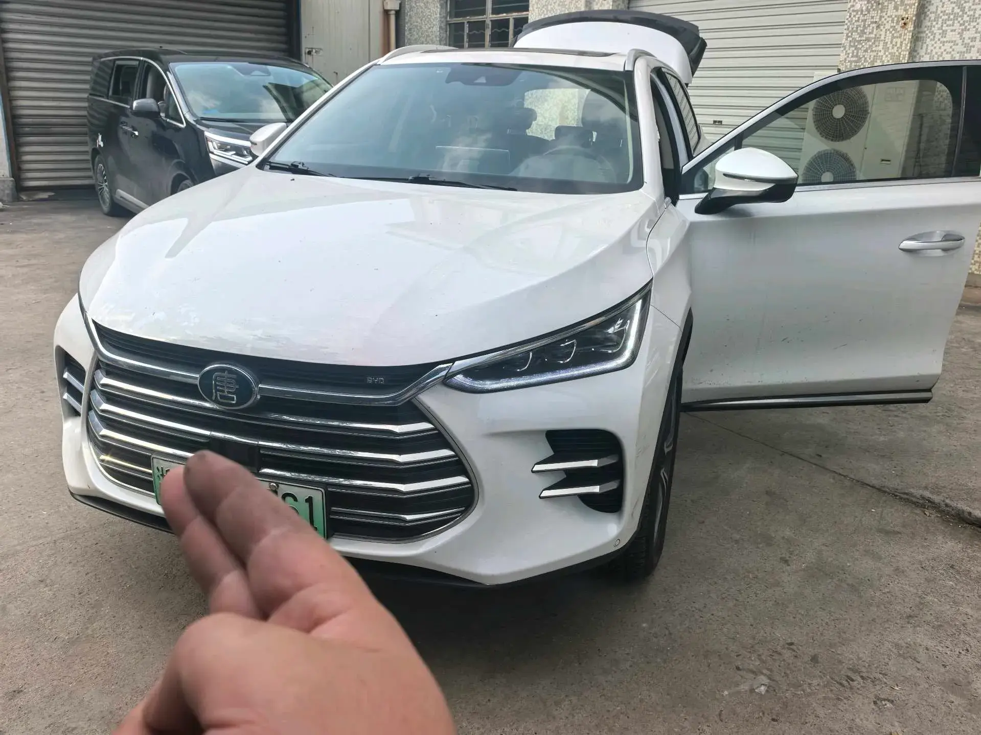 2018 BYD TANG thumbnail 2