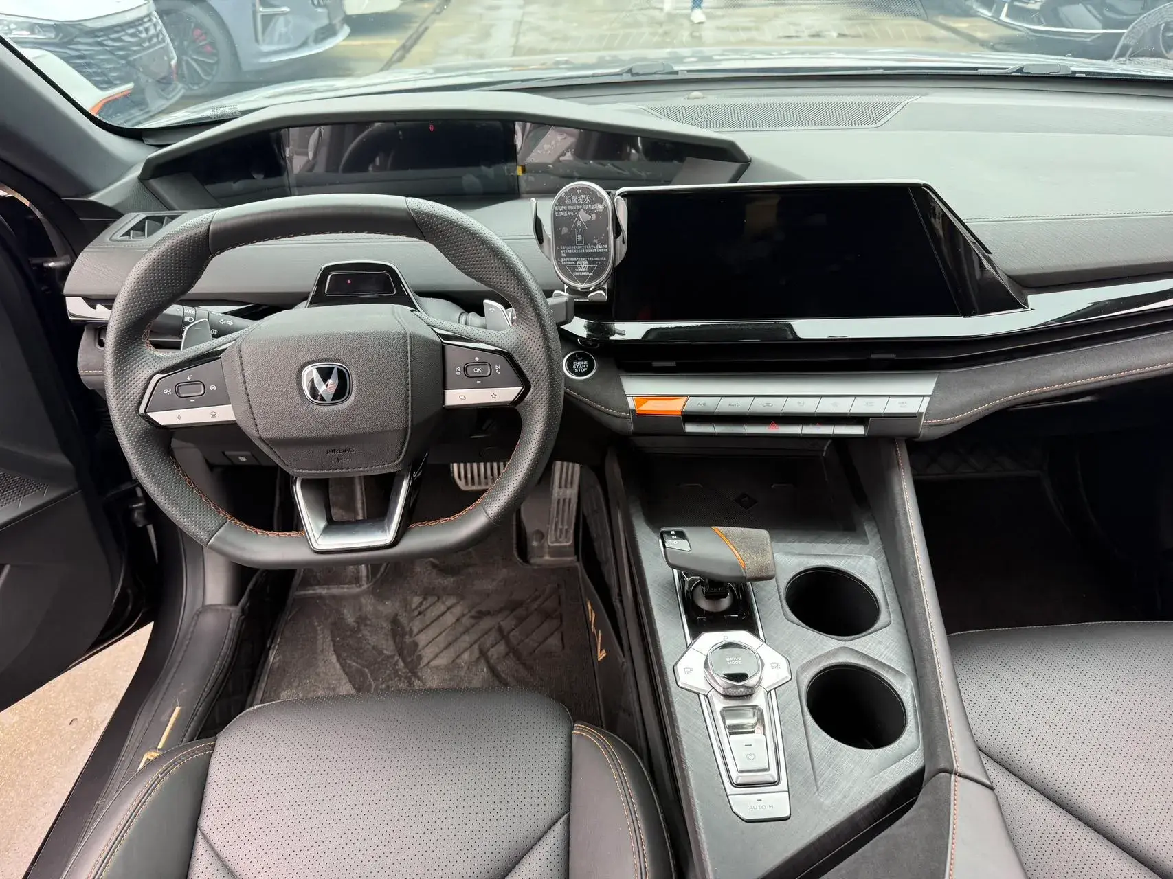 2022 CHANGAN UNI-V thumbnail 3