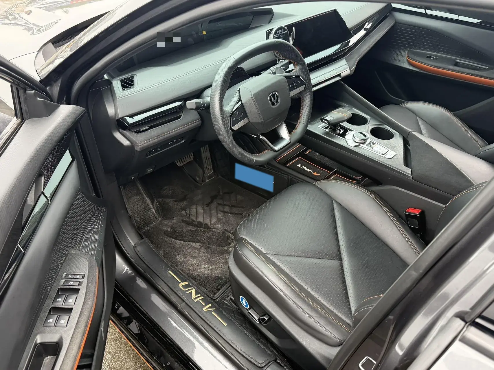 2022 CHANGAN UNI-V thumbnail 2