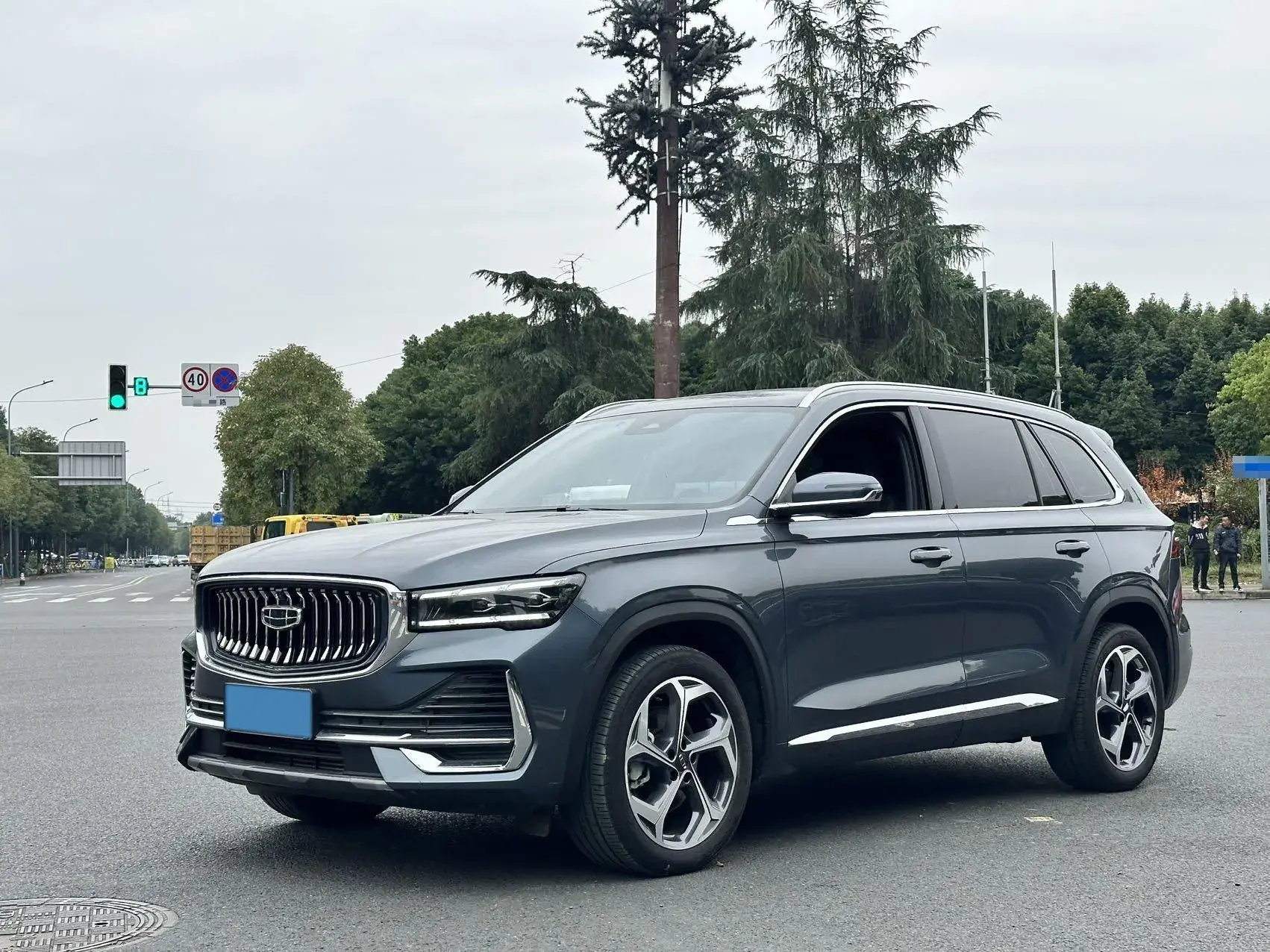 2024 GEELY MONJARO view 1