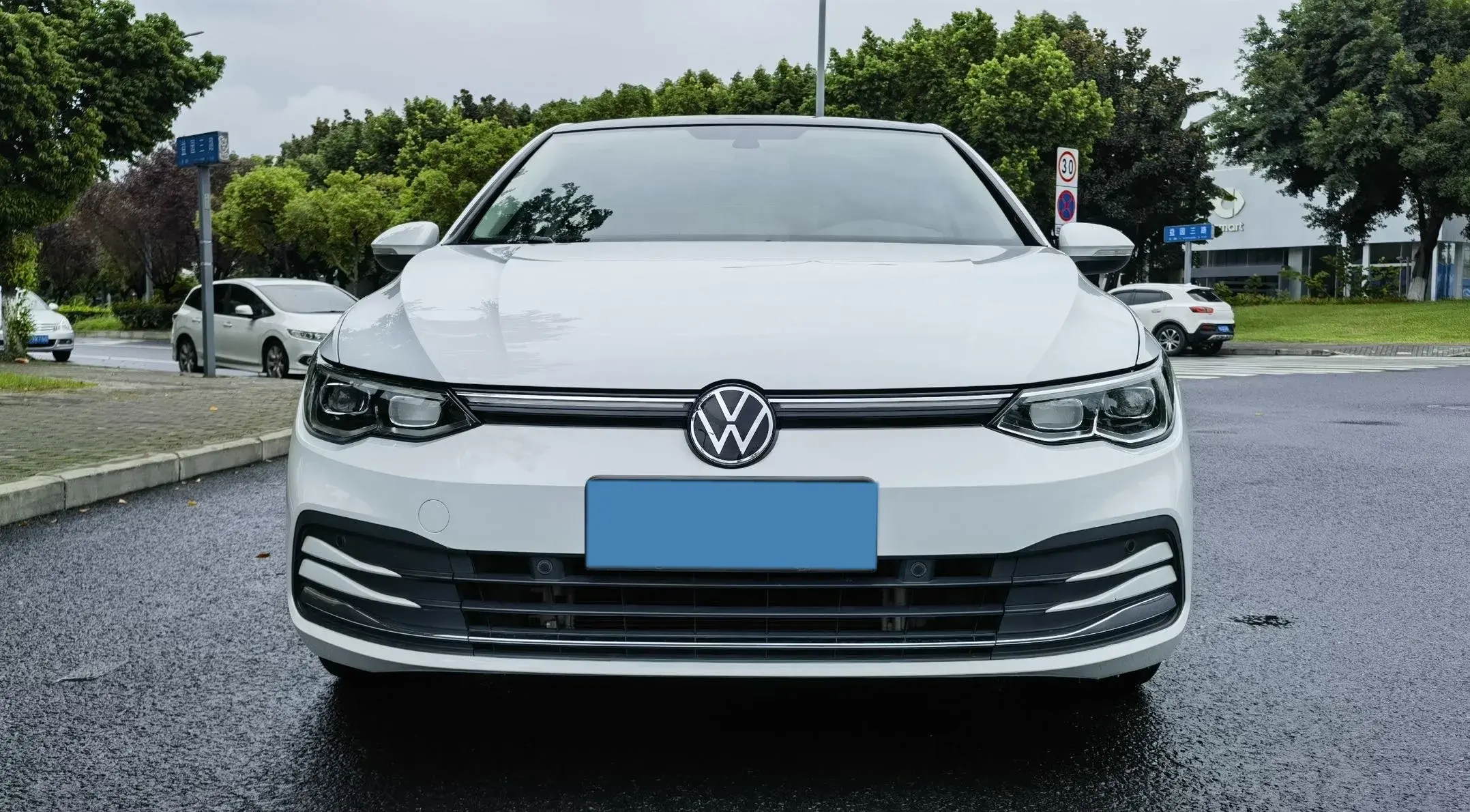 2021 VOLKSWAGEN GOLF thumbnail 2