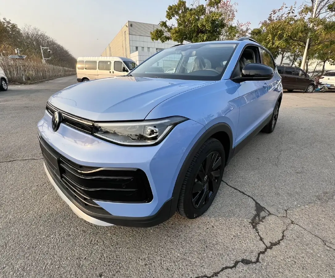 2025 Volkswagen Tharu 1.5T 160HP L4 7DCT