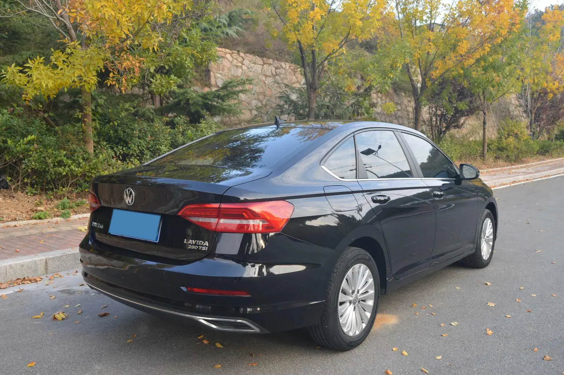 2019 VOLKSWAGEN LAVIDA thumbnail 4