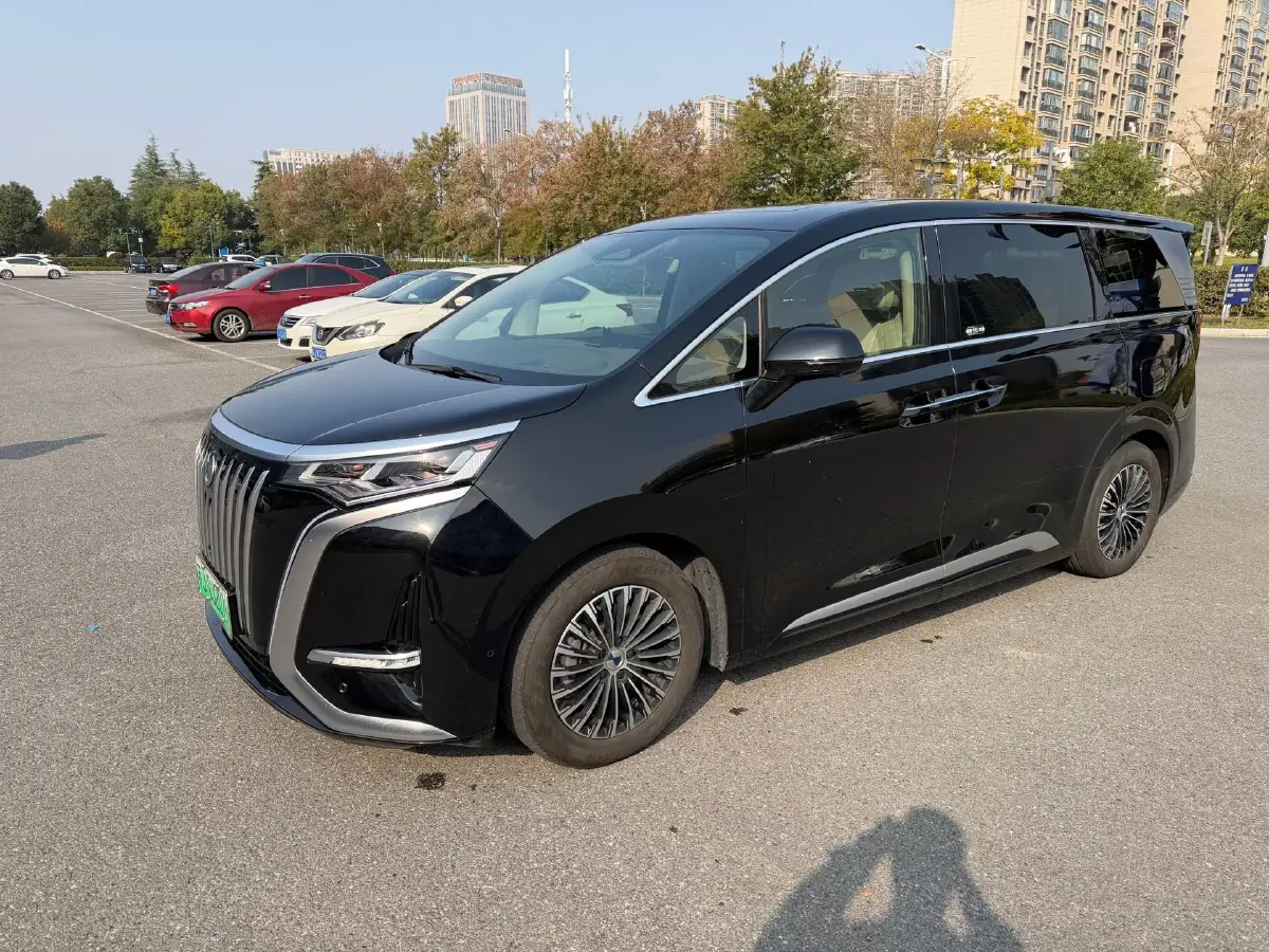 2022 Denza D9 BEV 103.36KWH