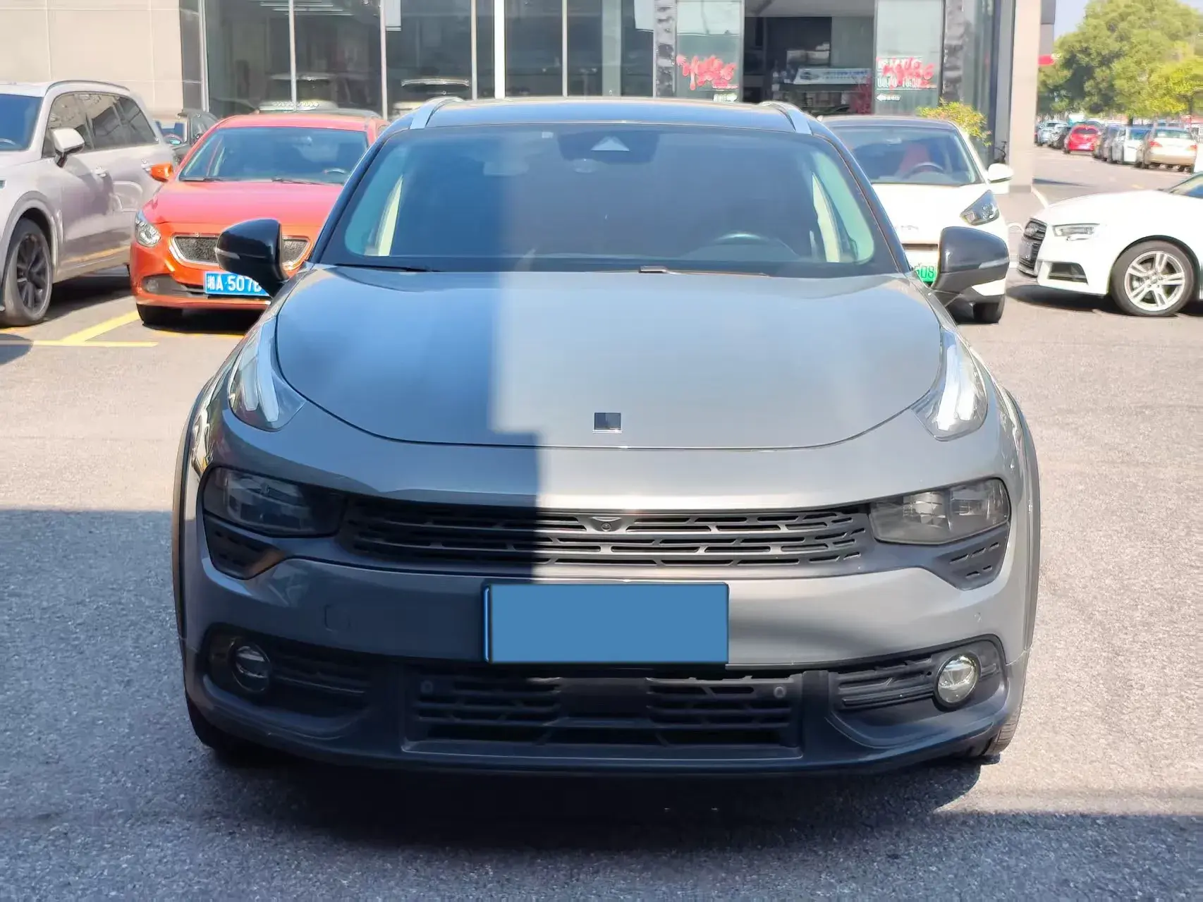 2018 LYNK&CO 02 thumbnail 2