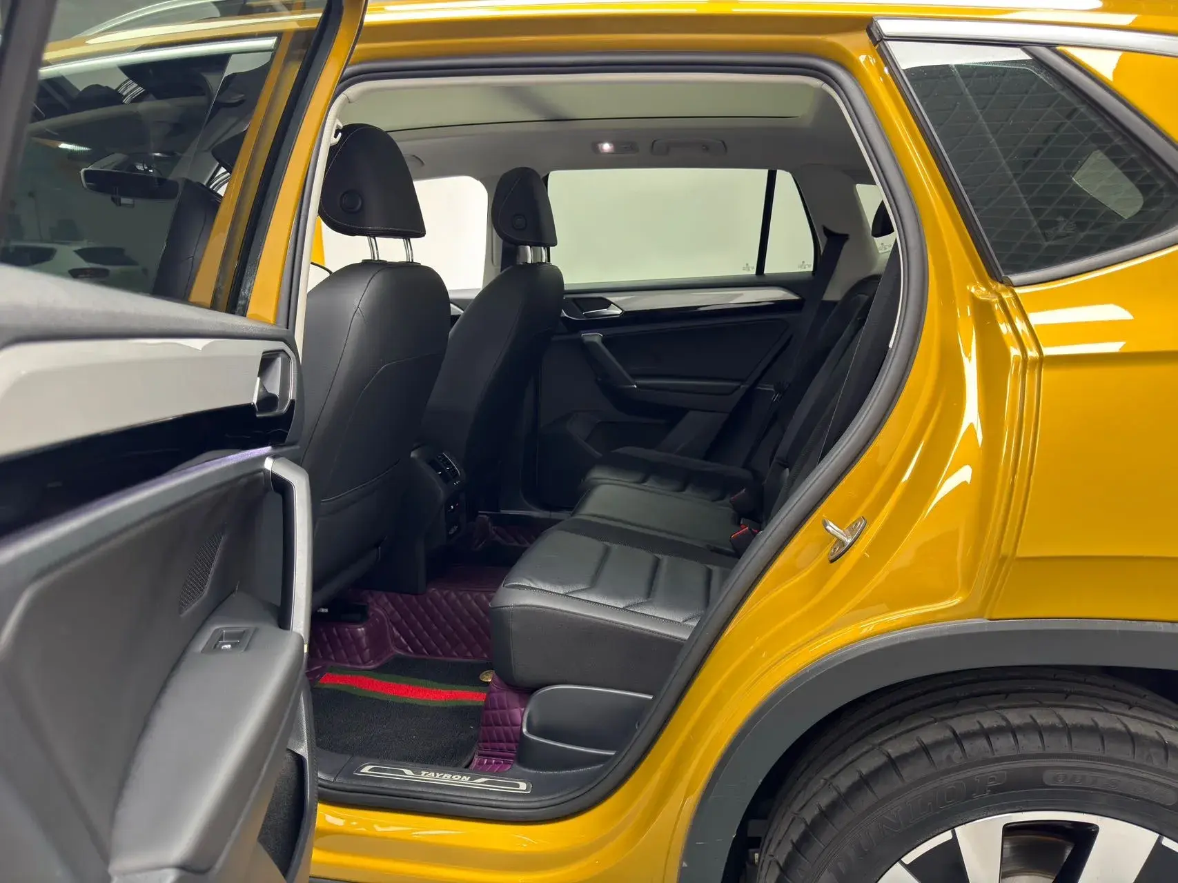 2019 VOLKSWAGEN TAYRON thumbnail 3