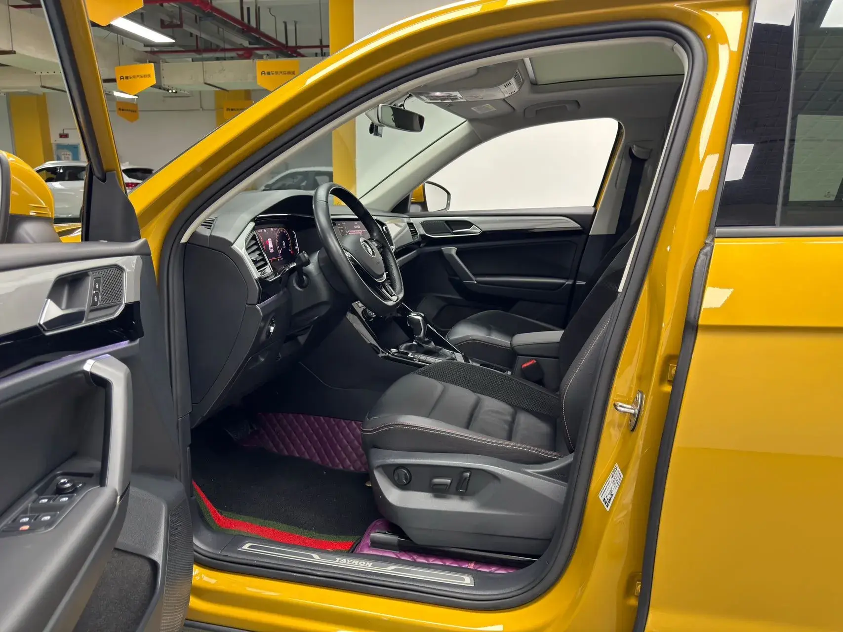 2019 VOLKSWAGEN TAYRON thumbnail 2