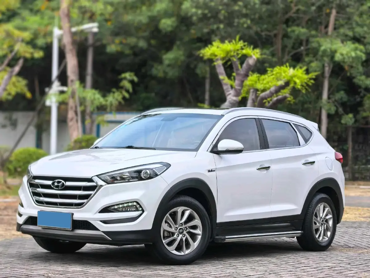 2015 Hyundai Tucson 1.6T 177HP L4 7DCT