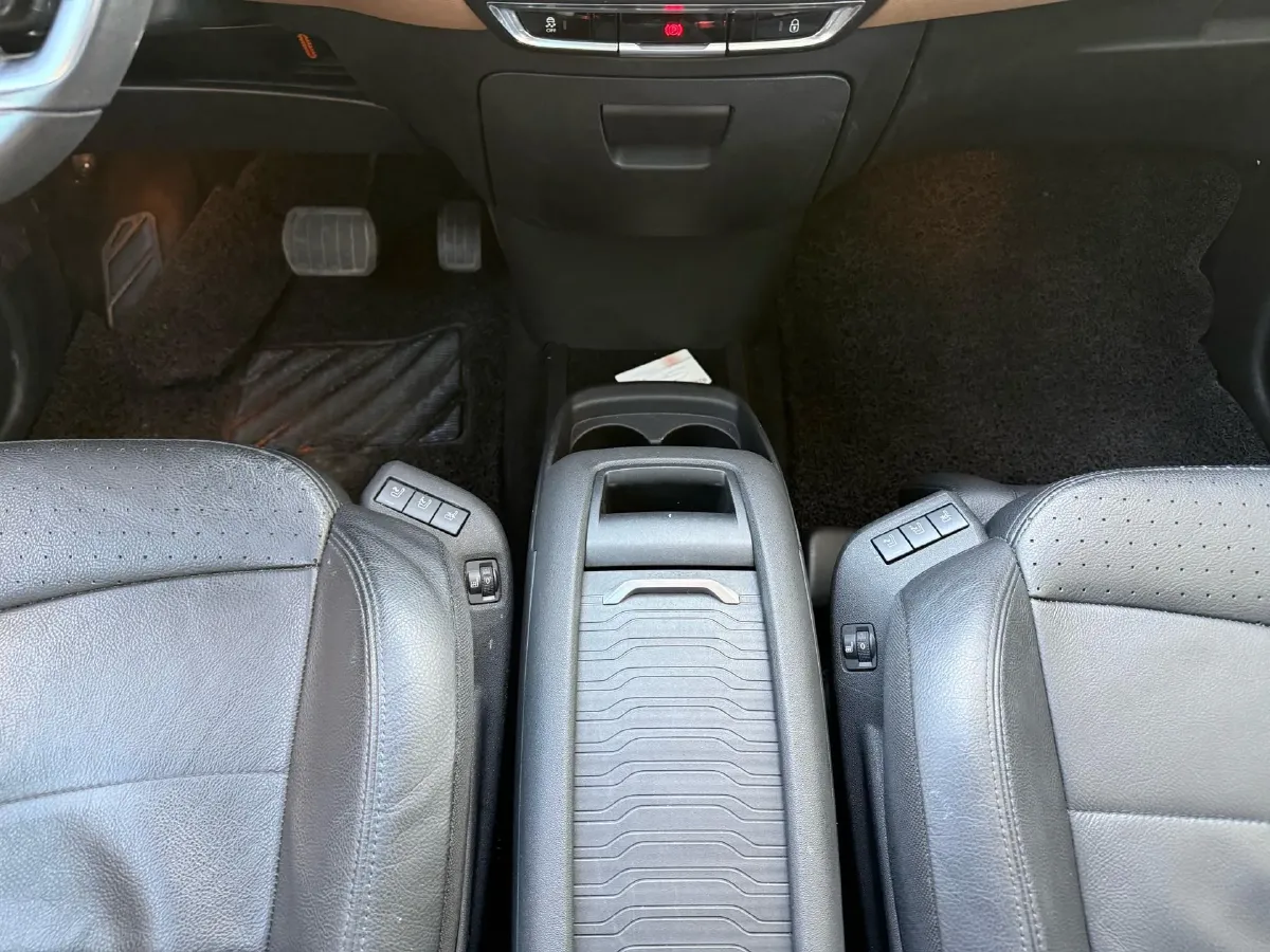 2015 Citroen C4 Picasso 1.6T 165HP L4 6AT,autocango,china used car exporter,china ev exporter,chinese used car exporter,chinese used ev exporter