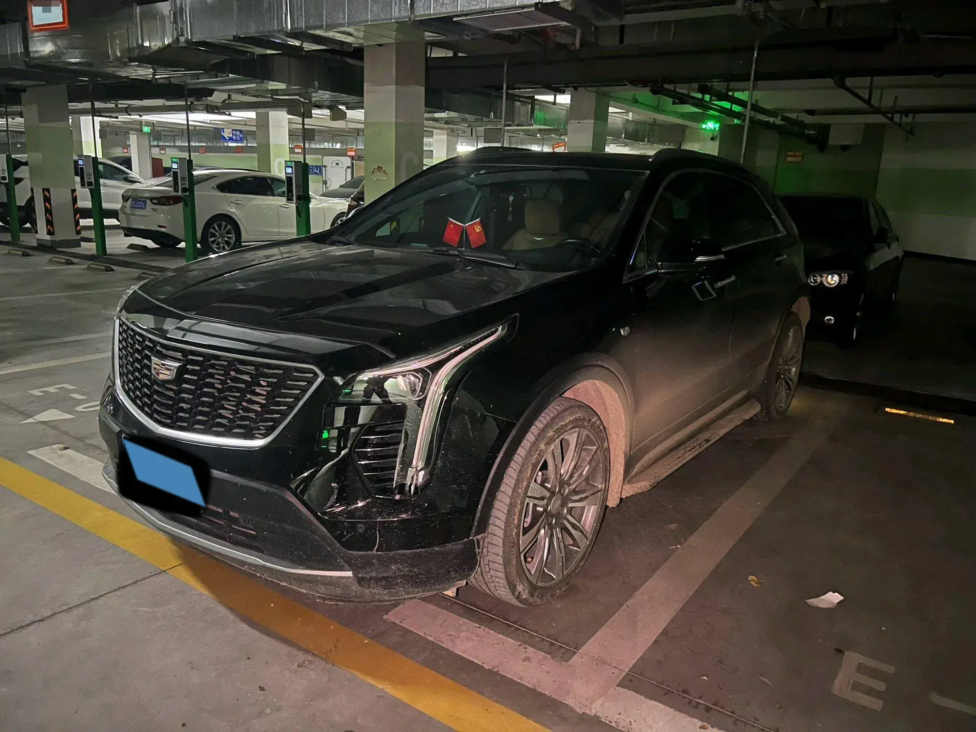 2021 CADILLAC XT4 view 1