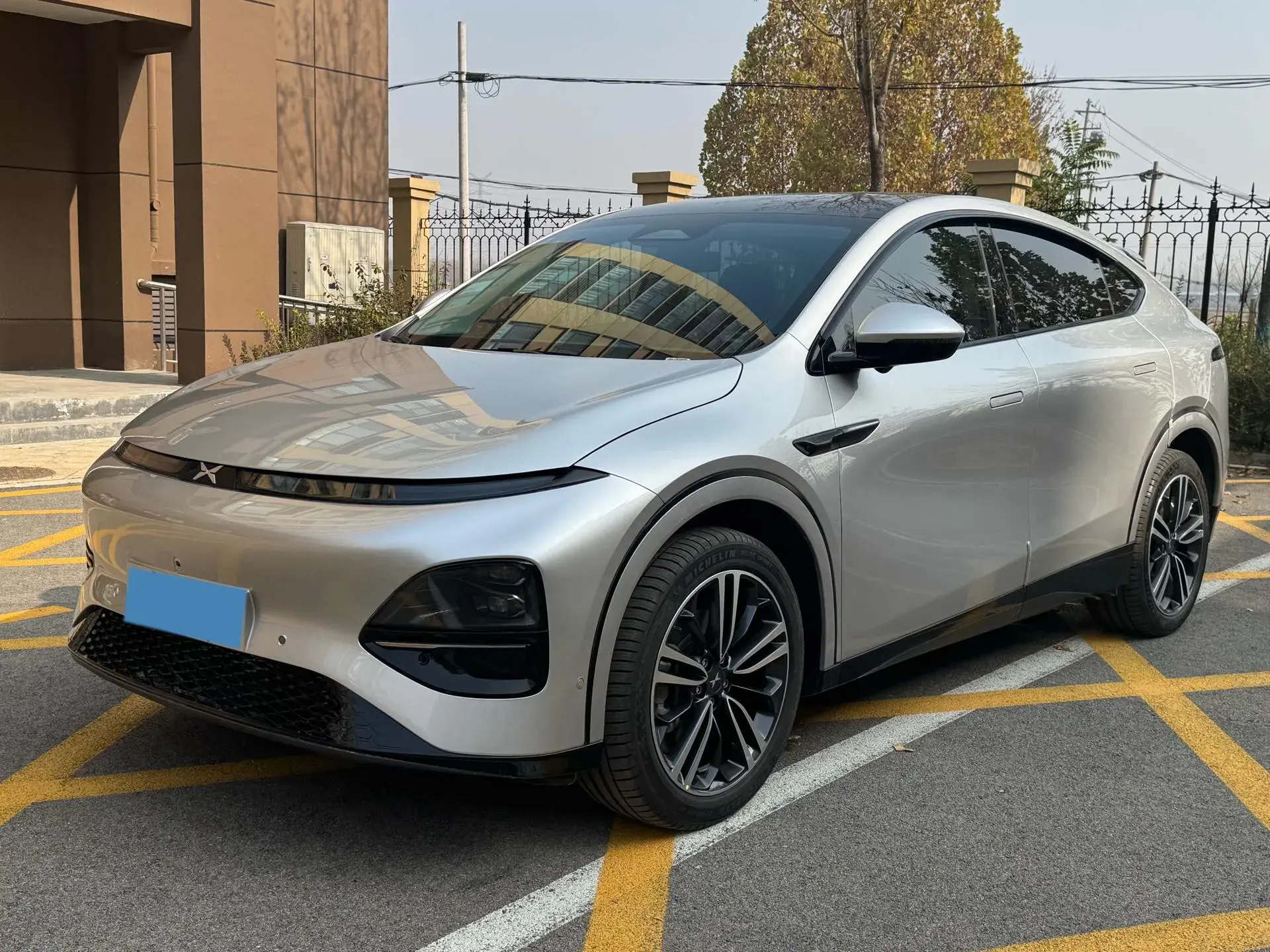 2023 XPENG G6 view 1