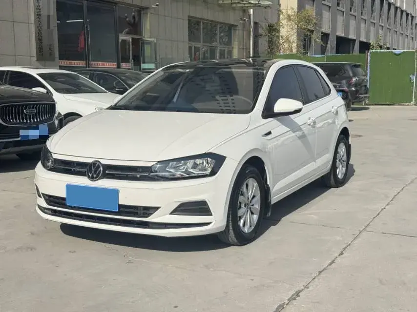 2023 Volkswagen Polo 1.5L 110HP L4 6AT