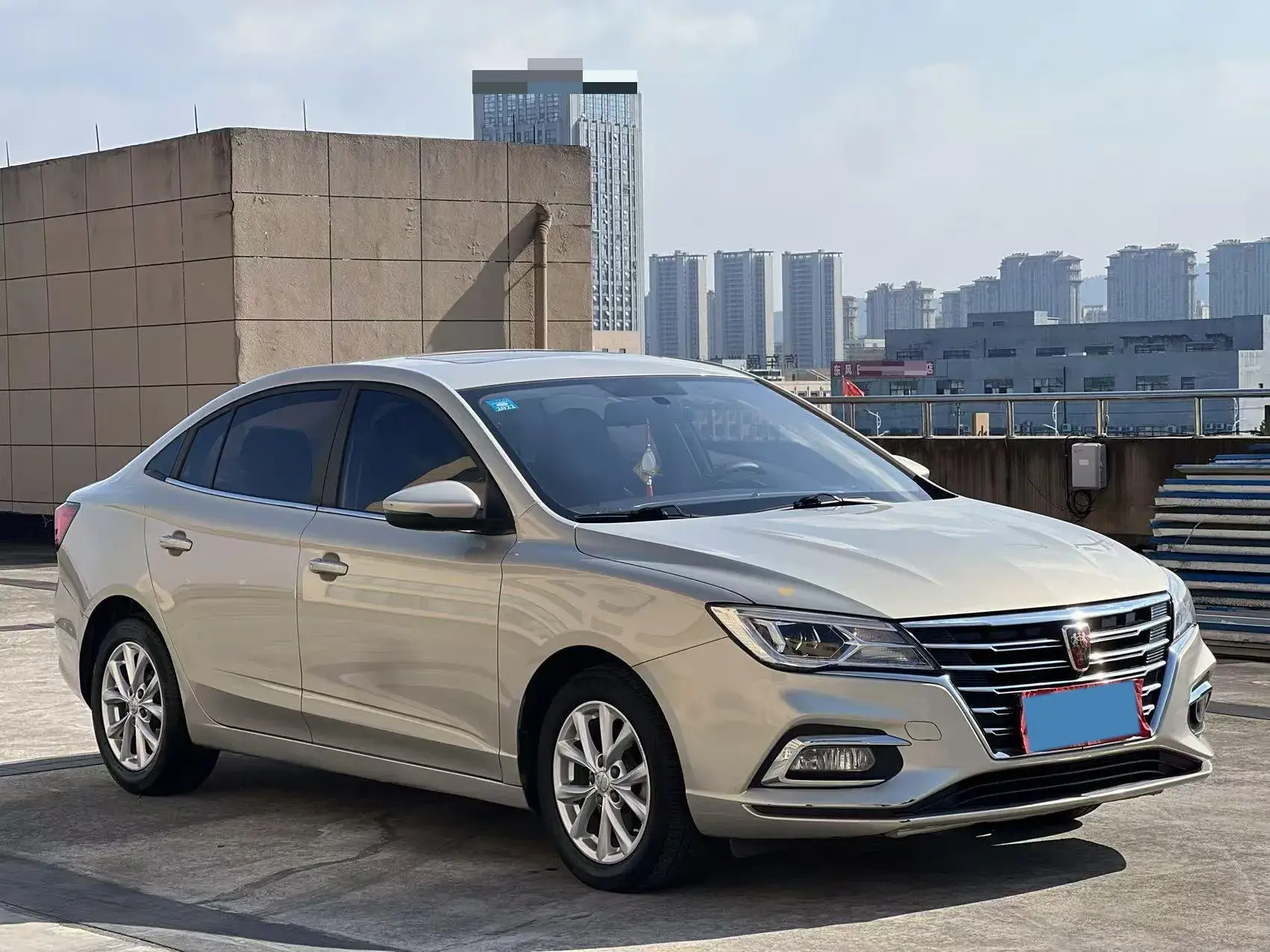2020 ROEWE I5 thumbnail 3