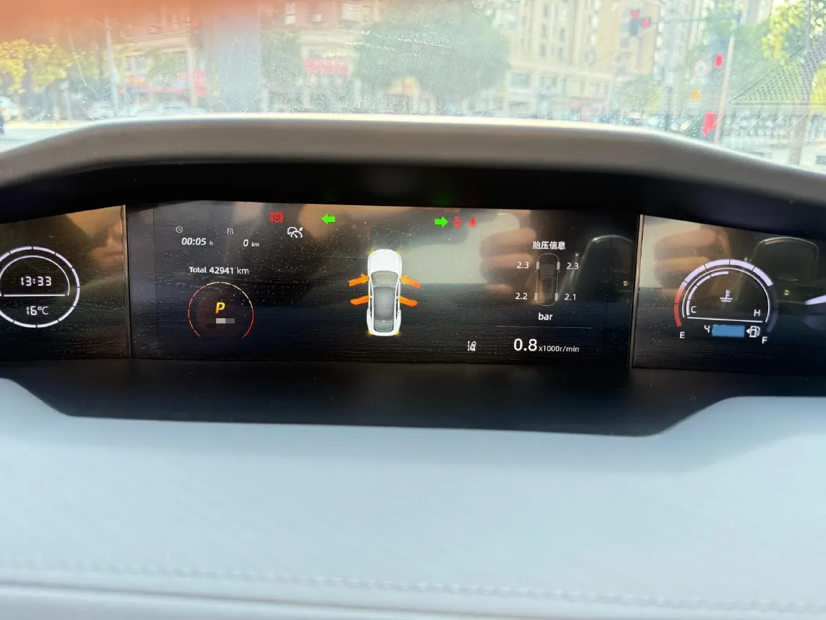 2022 ChangAn UNI-V 1.5T 188HP L4 7DCT,autocango,china used car exporter,china ev exporter,chinese used car exporter,chinese used ev exporter