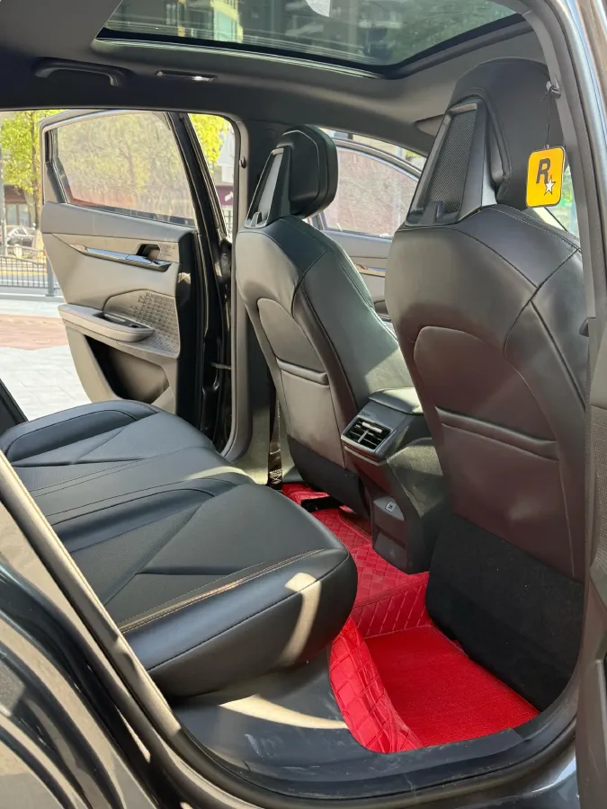 2022 ChangAn UNI-V 1.5T 188HP L4 7DCT,autocango,china used car exporter,china ev exporter,chinese used car exporter,chinese used ev exporter