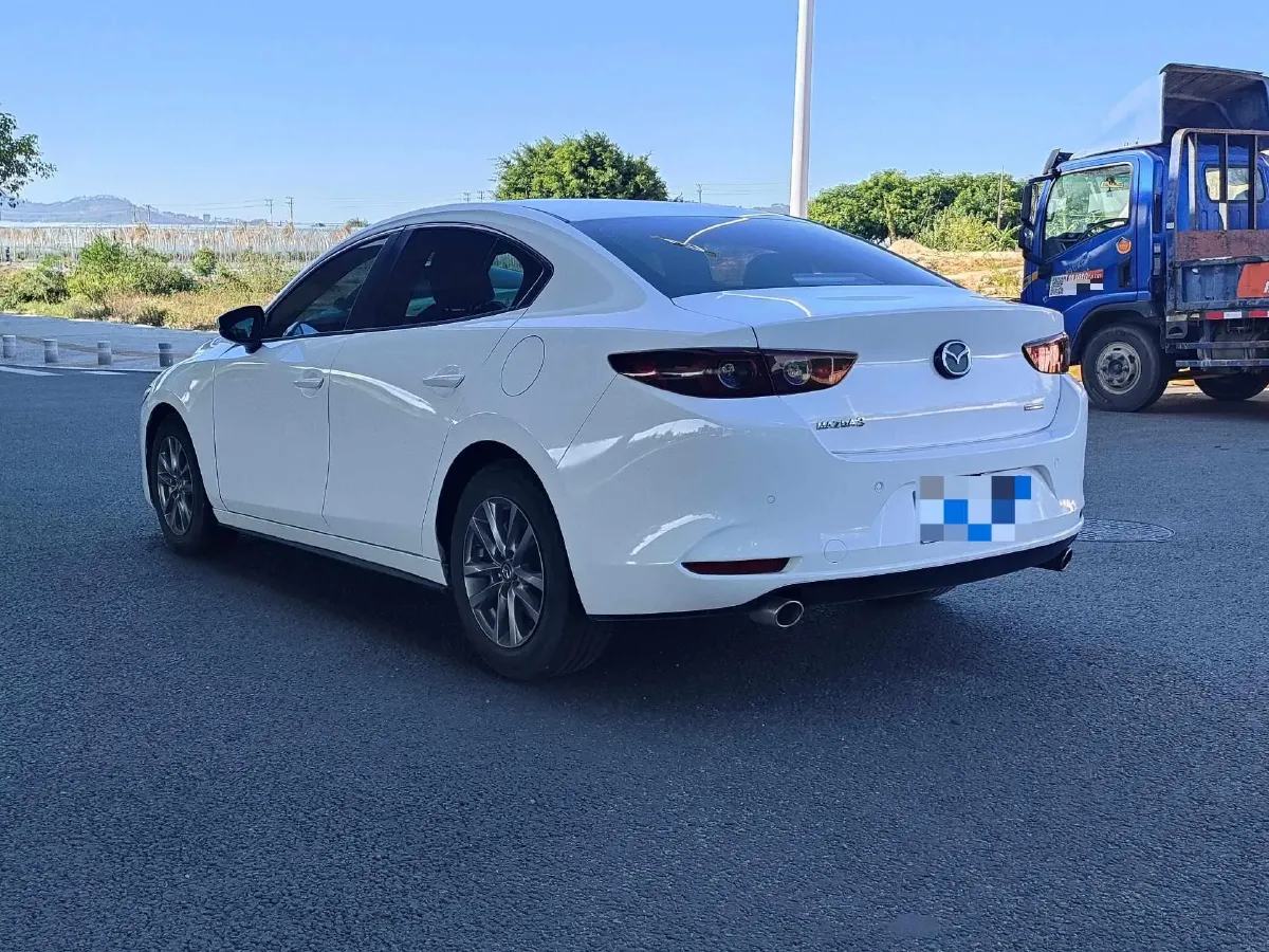2021 Mazda 3 Axela 1.5L 117HP L4 6AT,autocango,china used car exporter,china ev exporter,chinese used car exporter,chinese used ev exporter