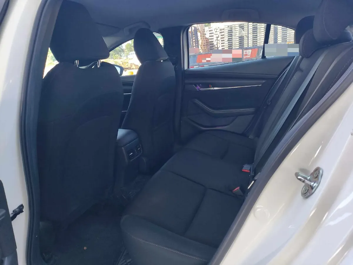 2021 Mazda 3 Axela 1.5L 117HP L4 6AT,autocango,china used car exporter,china ev exporter,chinese used car exporter,chinese used ev exporter