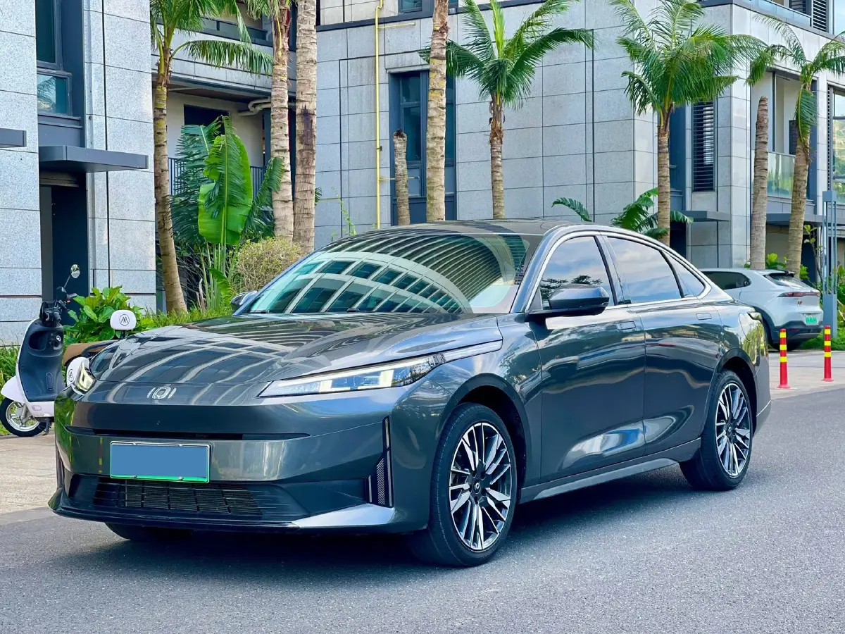 2024 ChangAn QiYuan A05 1.5L 110HP L4 E-CVT PHEV 18.99KWH