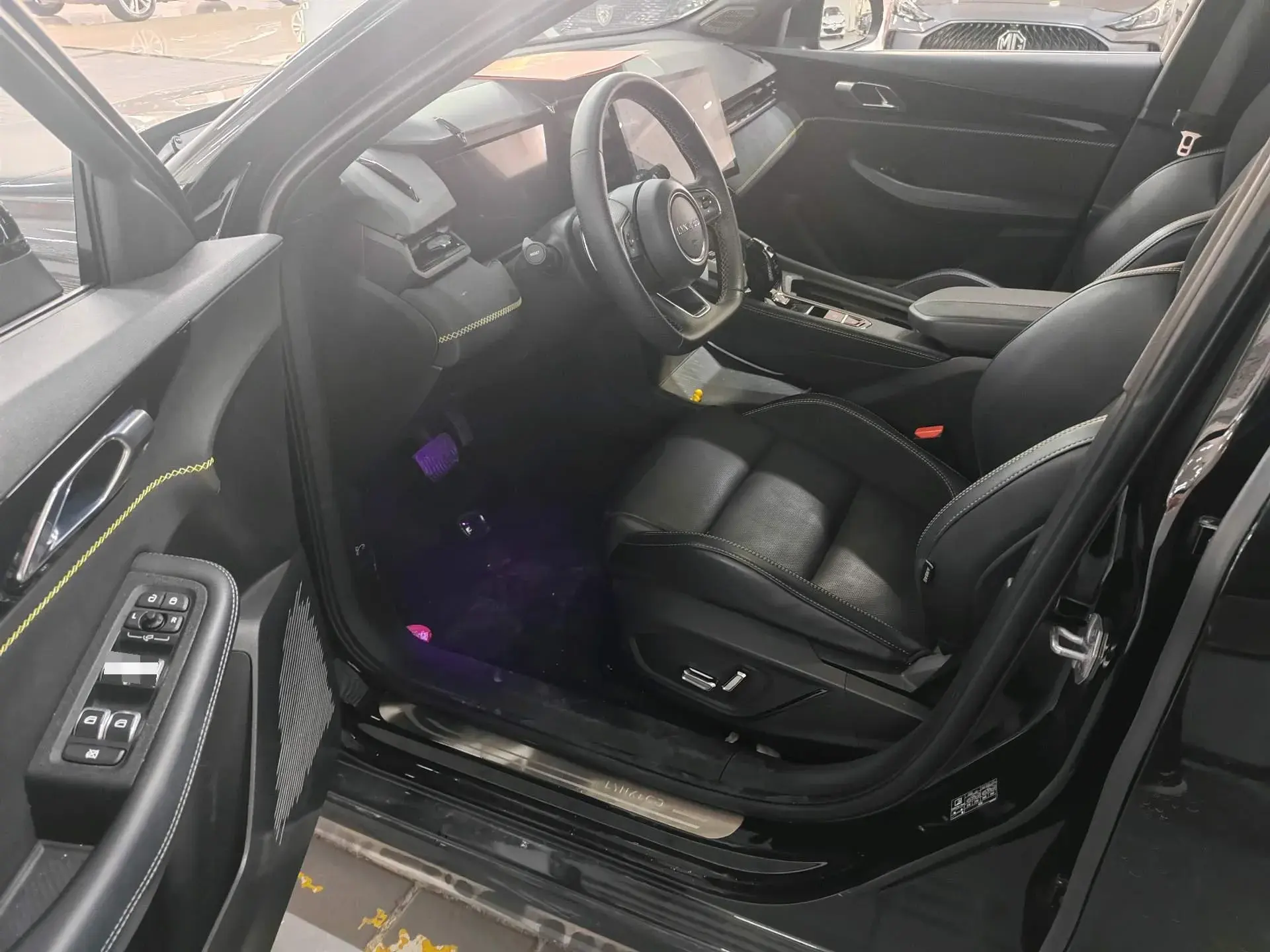 2023 LYNK&CO 03 thumbnail 2