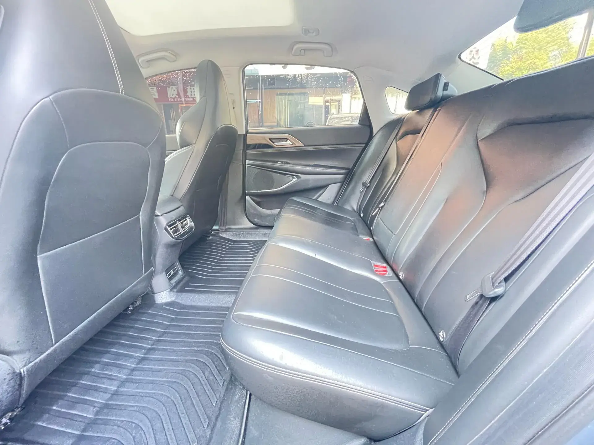 2023 XPENG P5 thumbnail 4