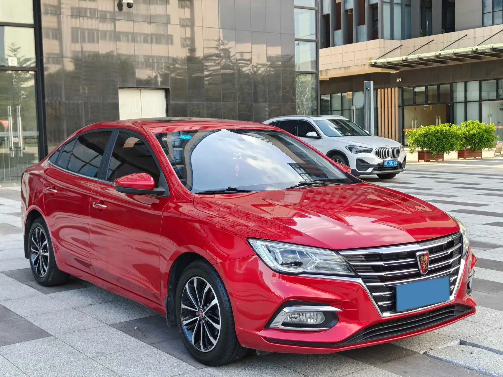 2019 ROEWE I5 thumbnail 3