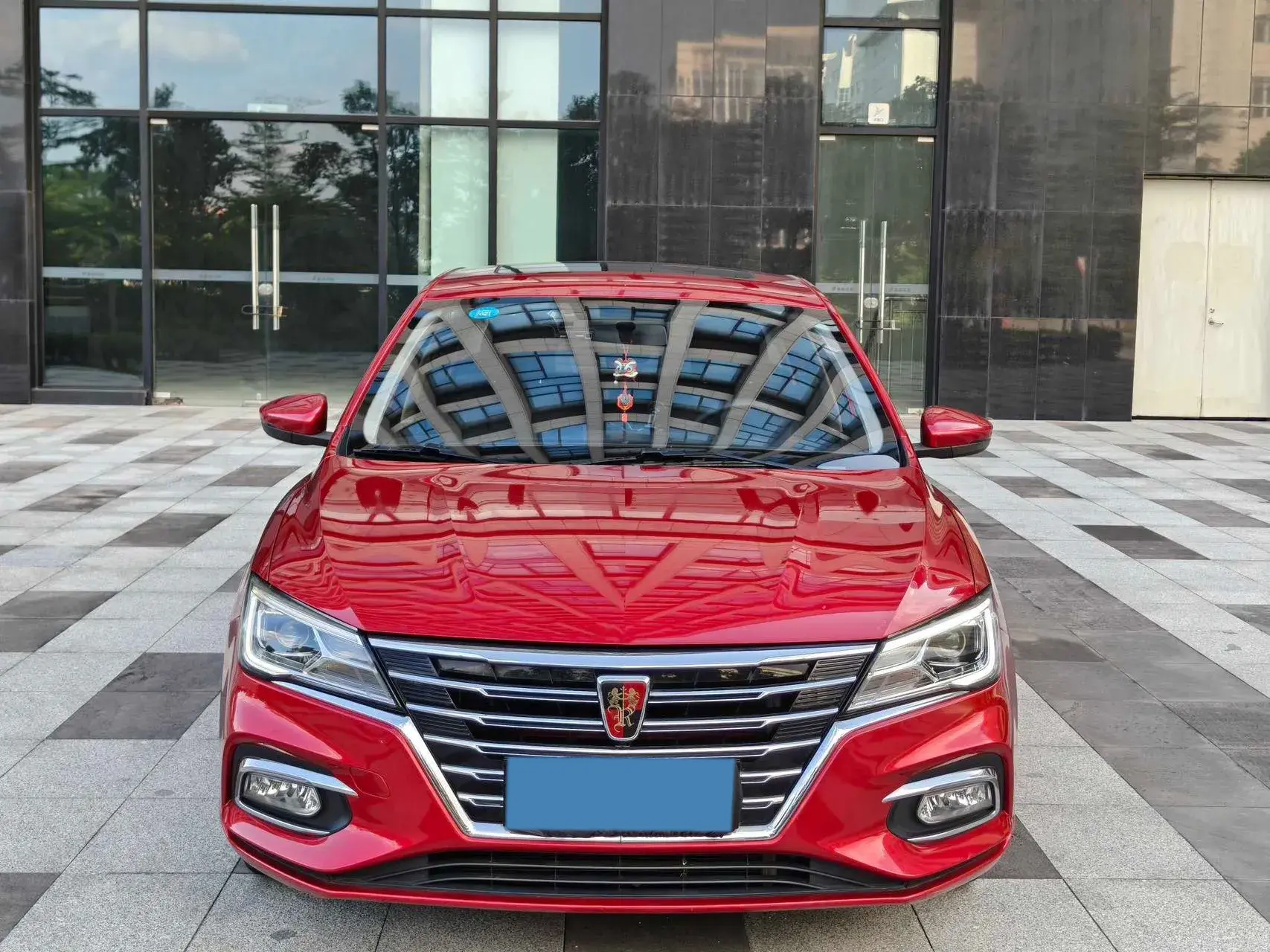 2019 ROEWE I5 thumbnail 2