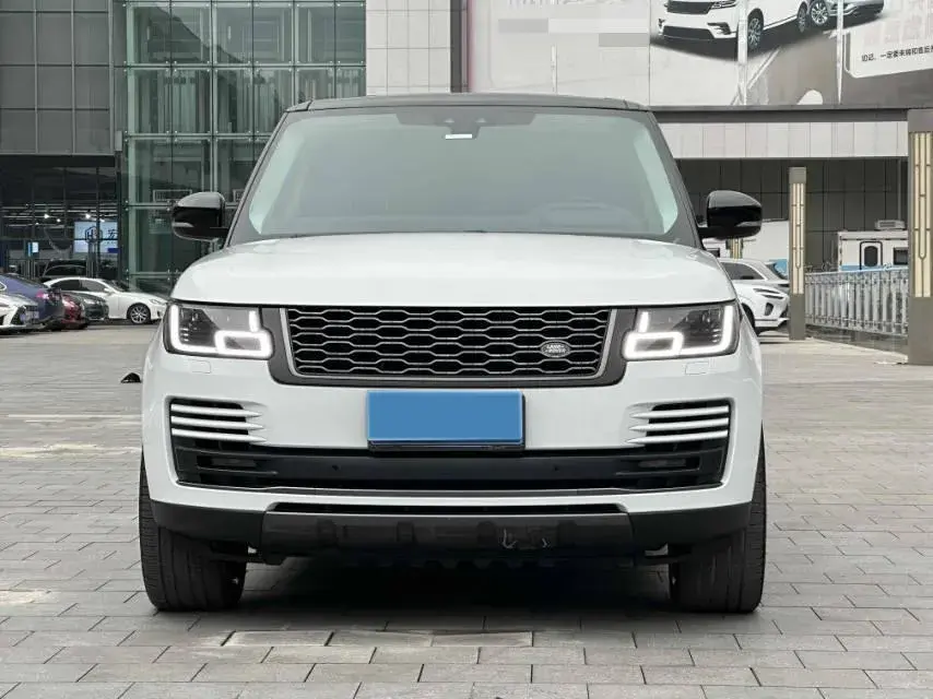 2022 LAND ROVER thumbnail 2