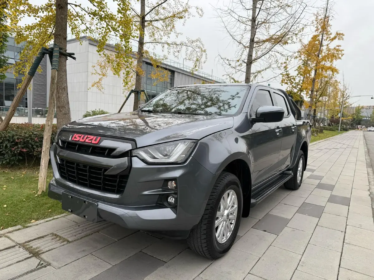 2023 Isuzu LingTuo 2.5T 150HP L4 8AT