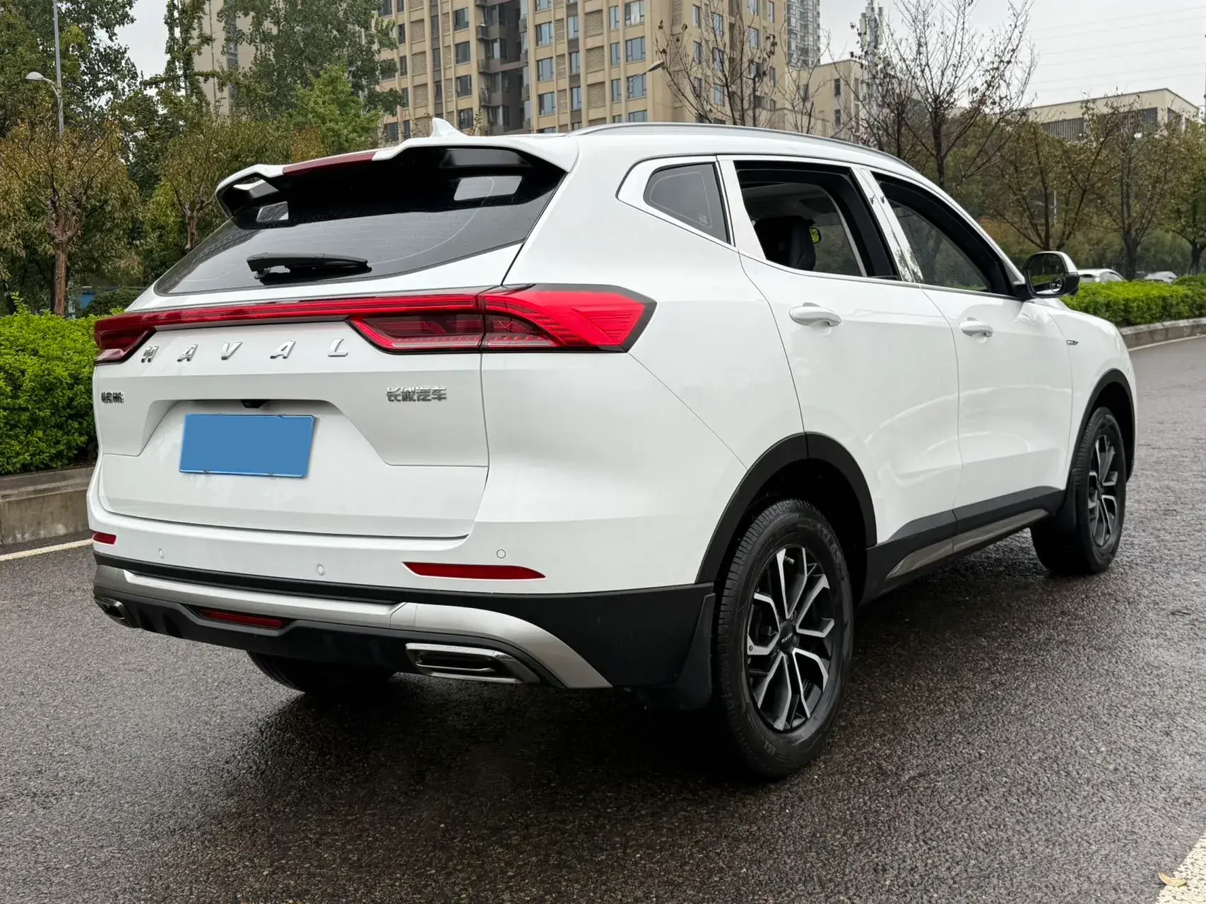2023 HAVAL H6 thumbnail 4