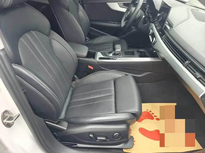 2022 AUDI A4L thumbnail 4