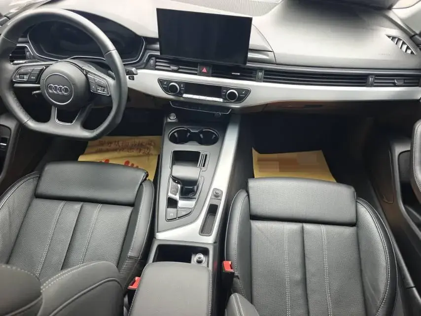 2022 AUDI A4L thumbnail 3