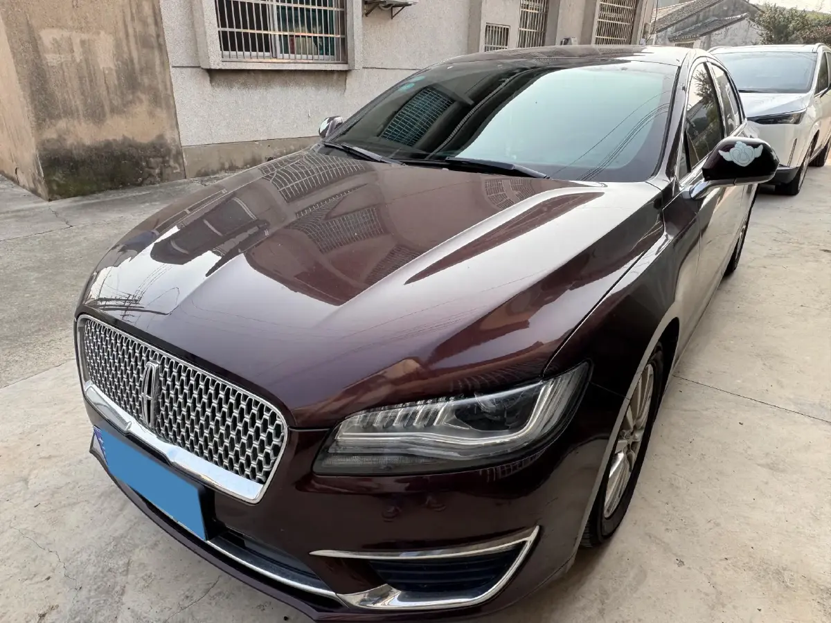 2019 Lincoln MKZ 2.0T 203HP L4 6AT
