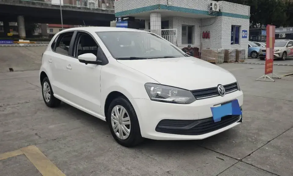 2018 VOLKSWAGEN POLO thumbnail 3