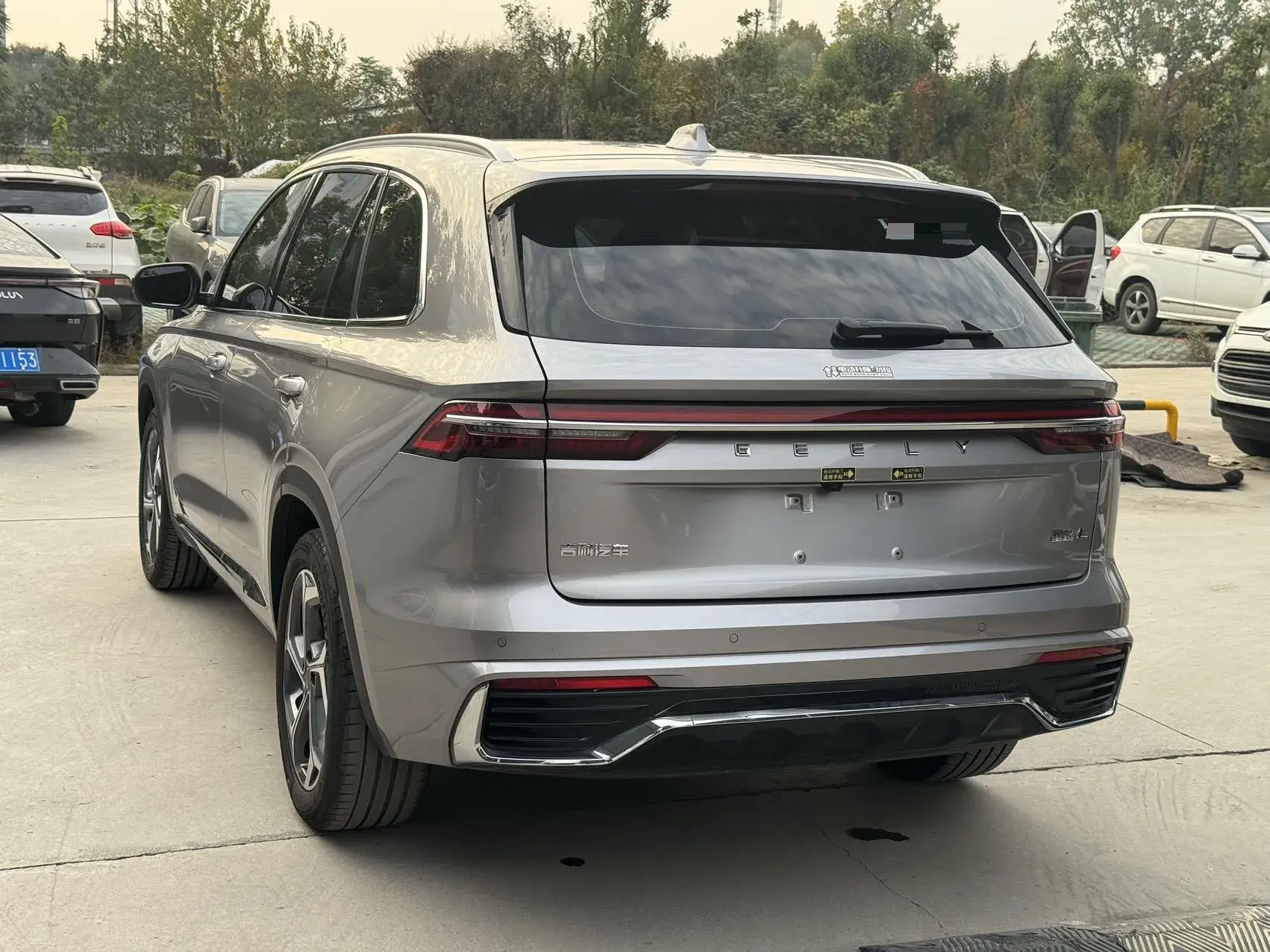 2021 GEELY MONJARO thumbnail 4